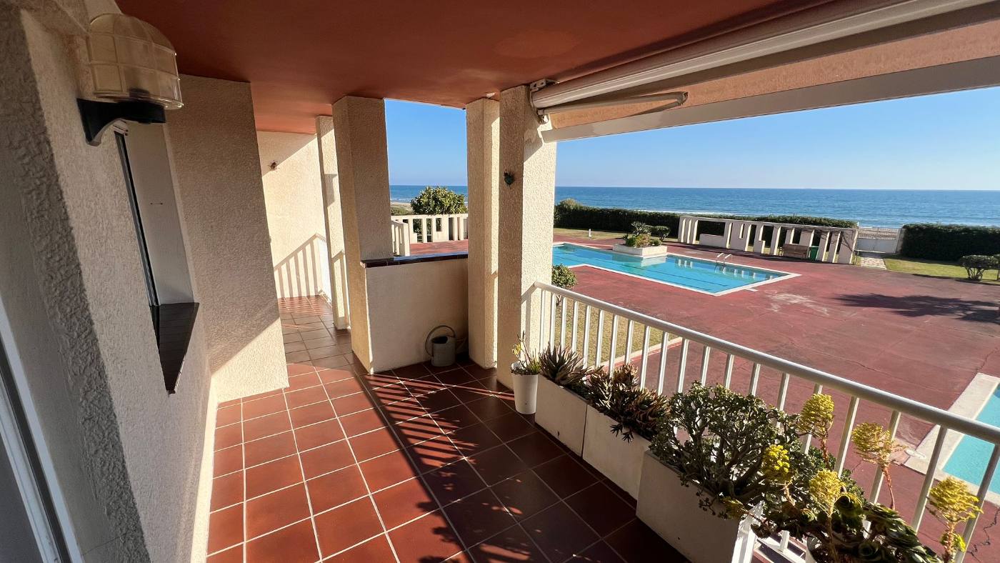 Appartement à louer à Gava Mar en première ligne de mer, Gavamar, Gavà, photo 1
