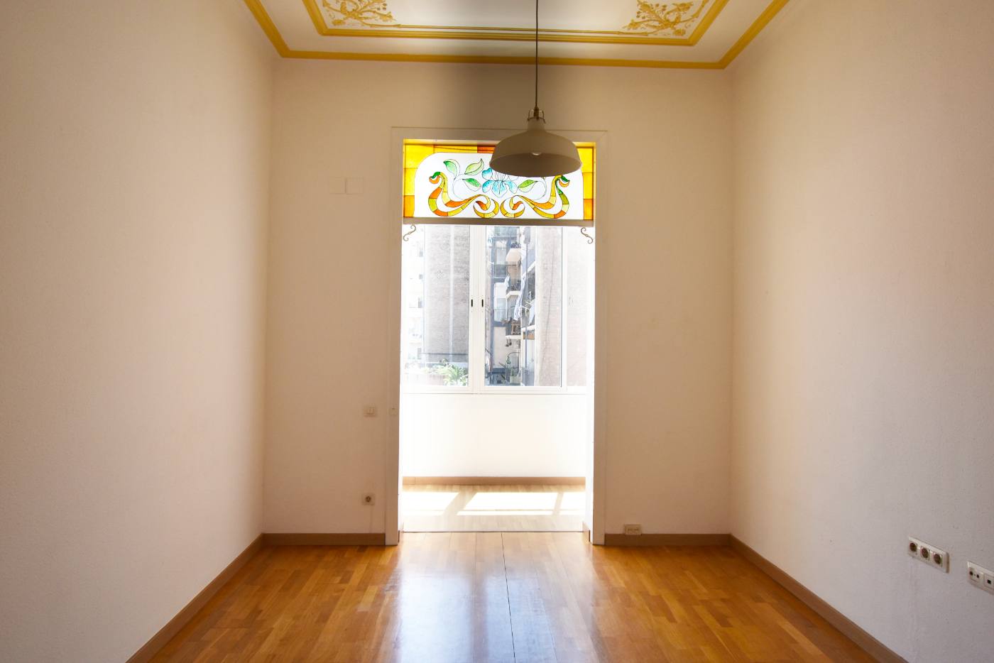 Elegant flat for sale in Sant Antoni, next to Plaça Universitat, Barcelona, San Antoni, Barcelona