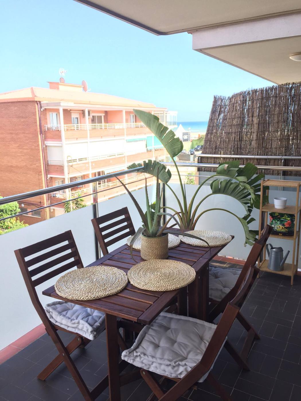 To rent in castelldefels playa, Baixador, Castelldefels